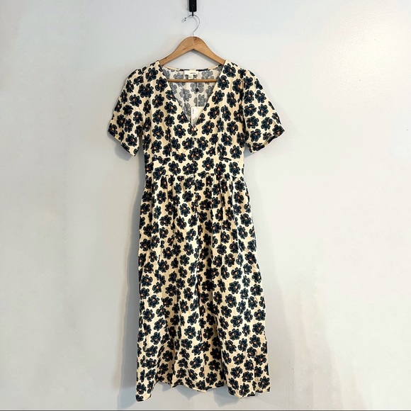 Anthropologie Dresses & Skirts - NEW Anthropologie The Korner Floral Midi Dress Cream Size S